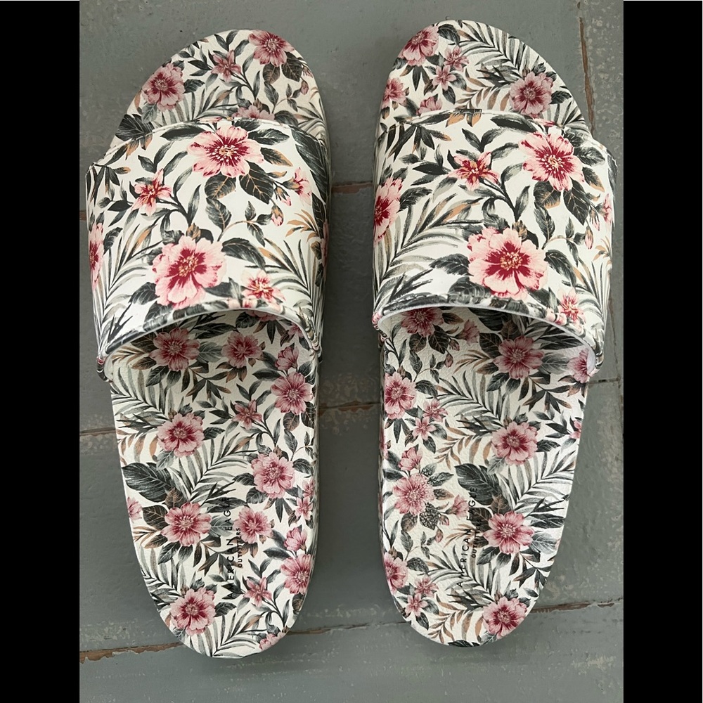 American Eagle Floral Slides